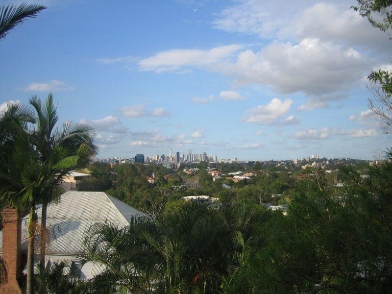 24 Swann Rd, Taringa QLD 4068