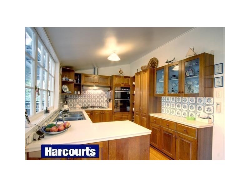 31 Airlie Rd, Pullenvale QLD 4069