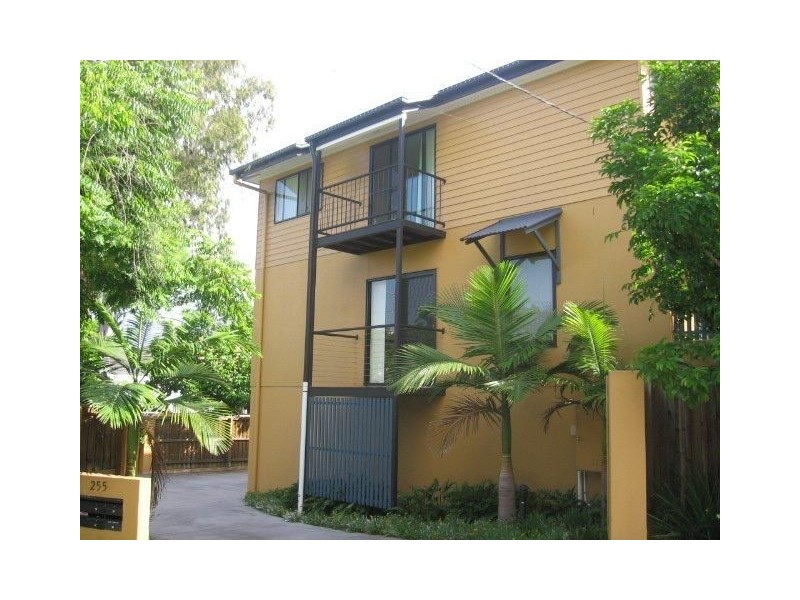 1/253-255 Moggill Rd, Indooroopilly QLD 4068