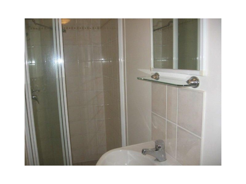 1/253-255 Moggill Rd, Indooroopilly QLD 4068