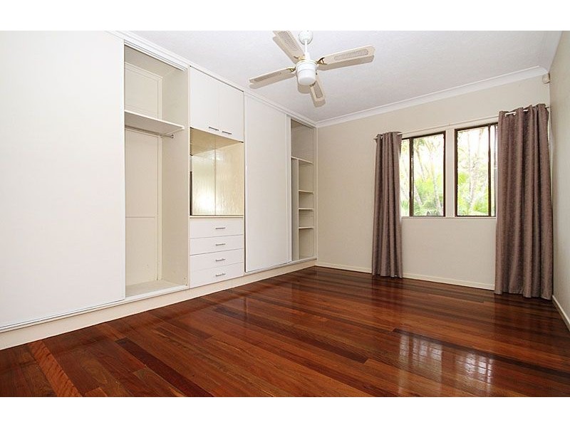 8 Harcourt Road, Darra QLD 4076