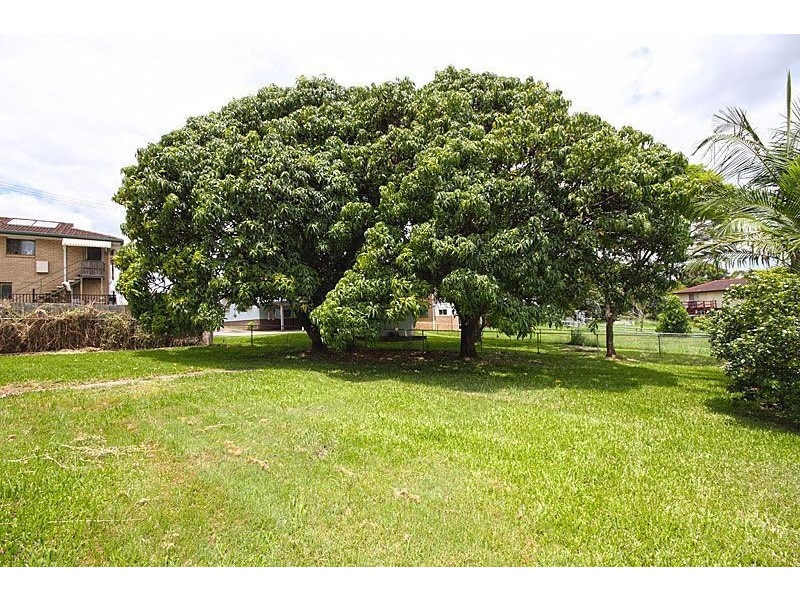 8 Harcourt Road, Darra QLD 4076