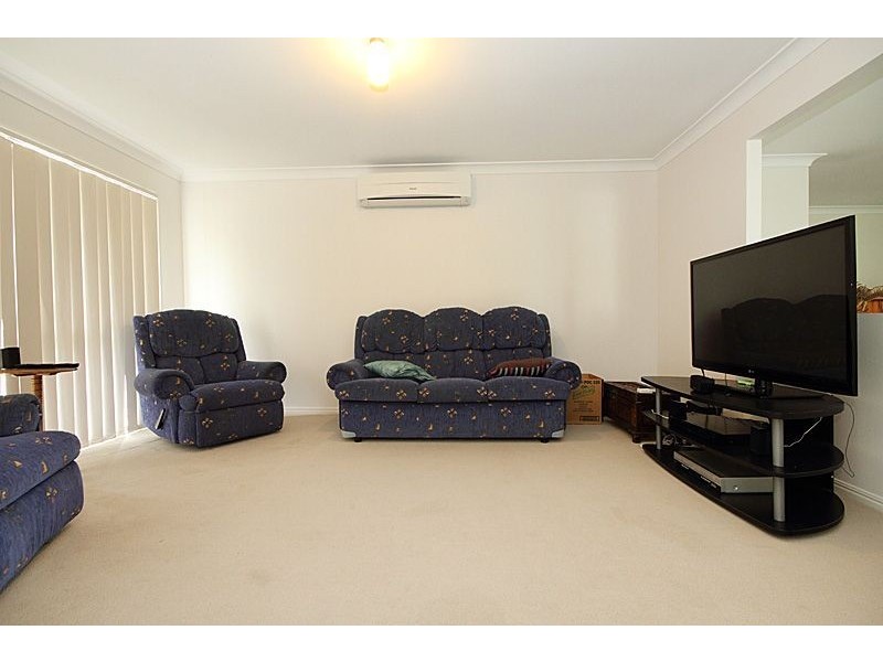 19 Regency Cres, Moggill QLD 4070