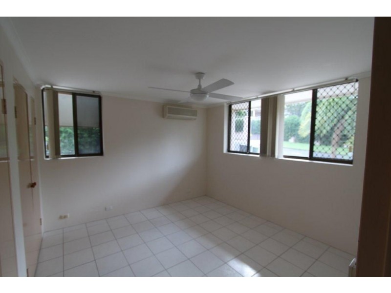 7/23 Bishop St, St Lucia QLD 4067