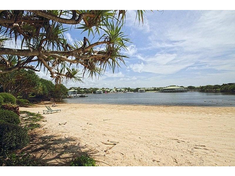 60/80 North Shore, Twin Waters QLD 4564