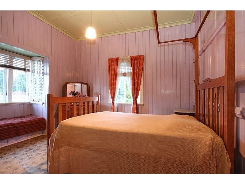 13 Holdsworth Road, North Ipswich QLD 4305