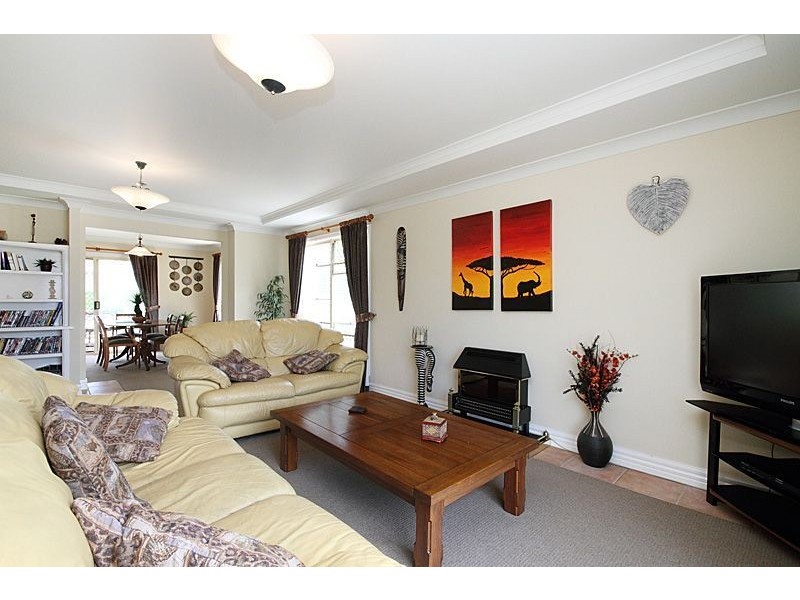 120 Horizon Drive, Middle Park QLD 4074