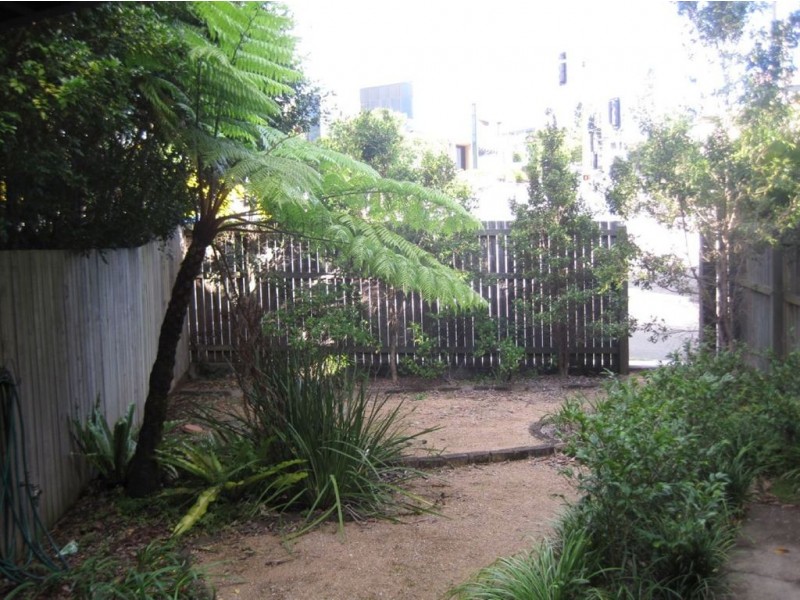 2/18 Moorak Street, Taringa QLD 4068