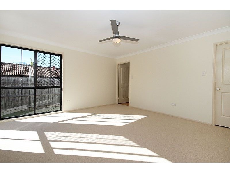 2 Wandi Close, Riverhills QLD 4074