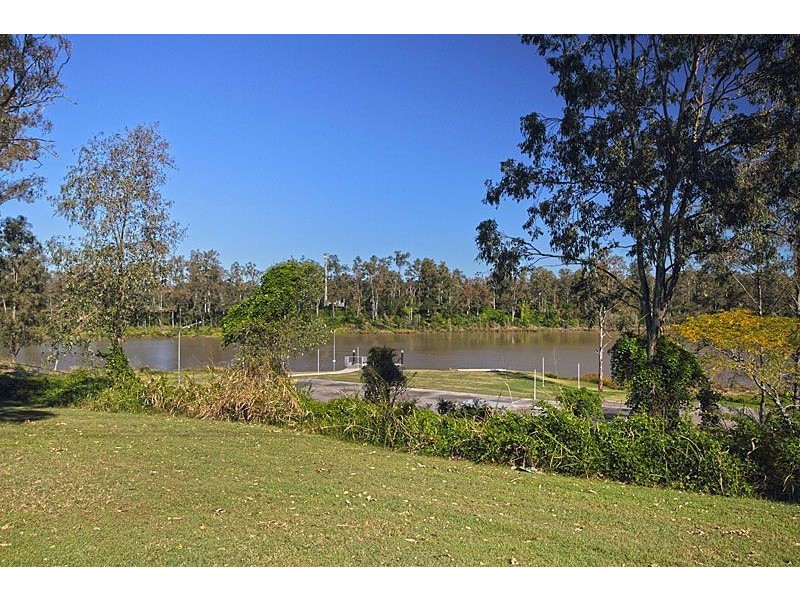 2 Wandi Close, Riverhills QLD 4074