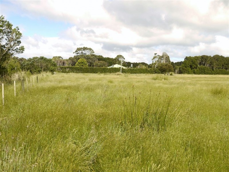 1 Rankins Road, Naracoopa TAS 7256