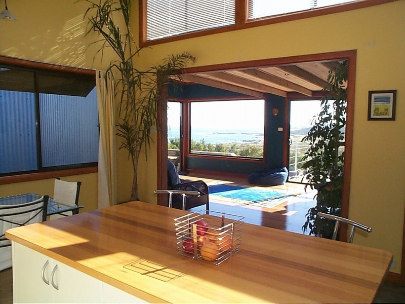 1 Buttons Road, Reekara TAS 7256