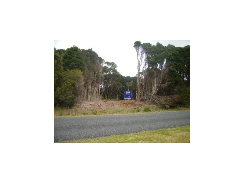 2200 Fraser Road, Naracoopa TAS 7256