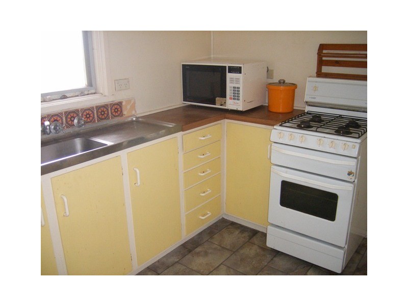 6 Blackwood Street, Grassy TAS 7256