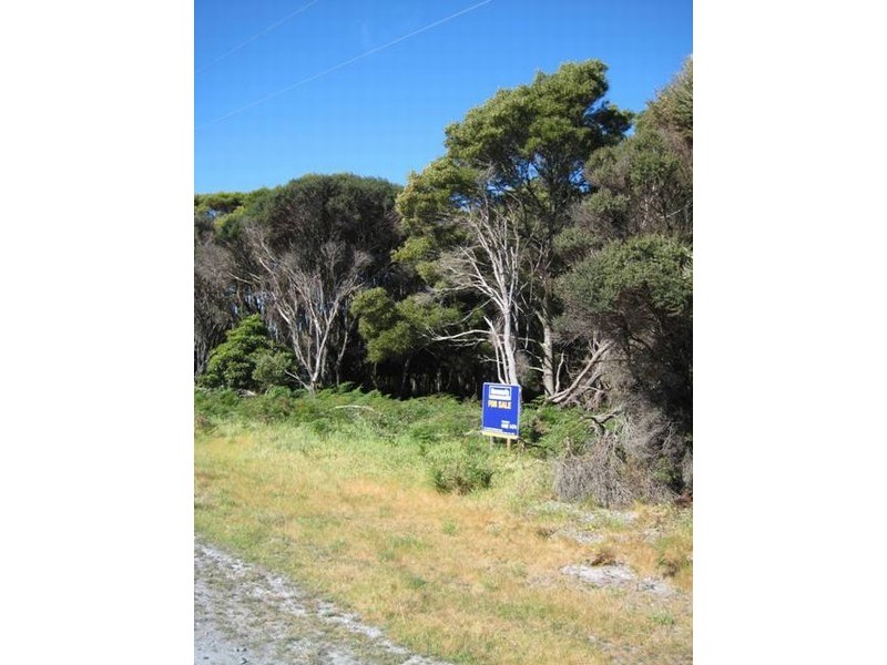 3 Rankins Road, Naracoopa TAS 7256