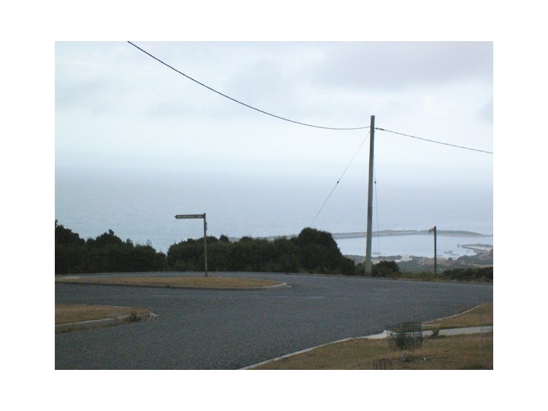 22 Sassafras Street, Grassy TAS 7256