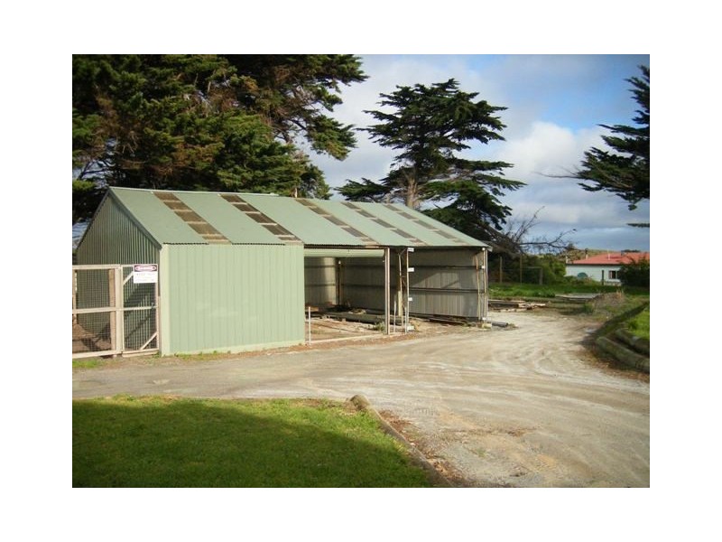 71 Main Street, Currie TAS 7256
