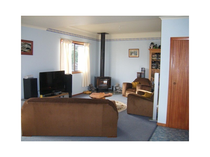 71 Main Street, Currie TAS 7256