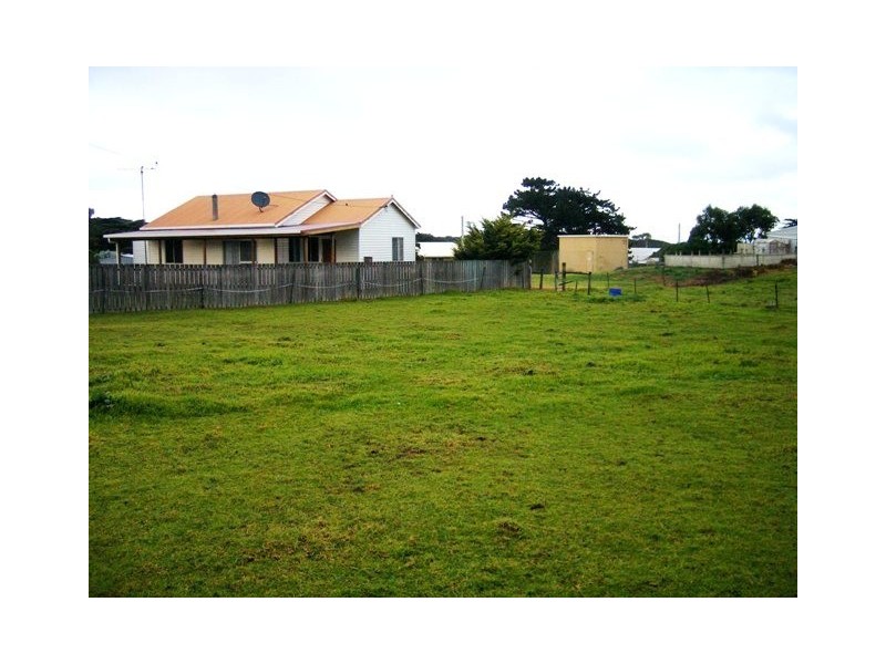 11 Curtain Avenue, Currie TAS 7256