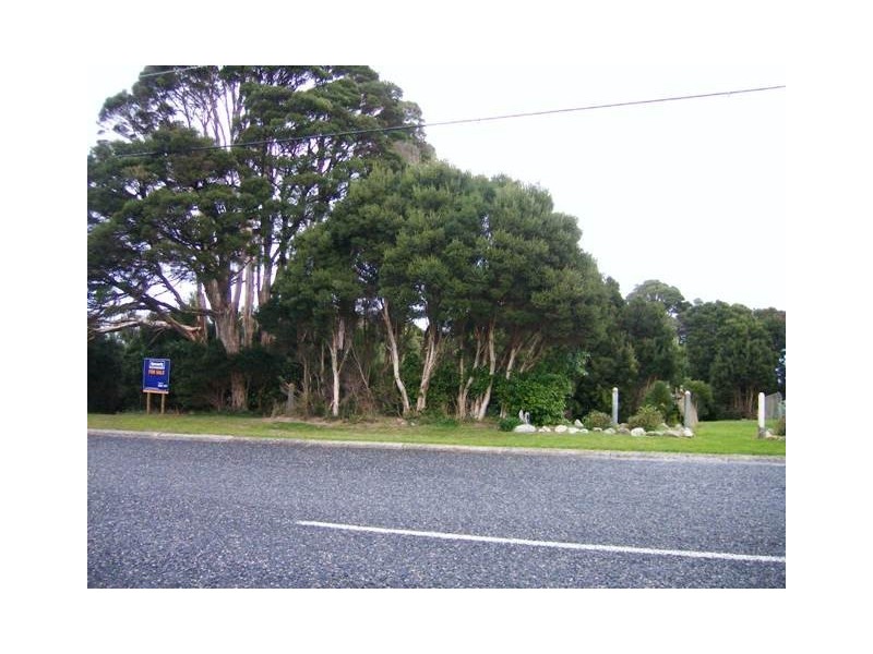 7 Currie Road, Grassy TAS 7256