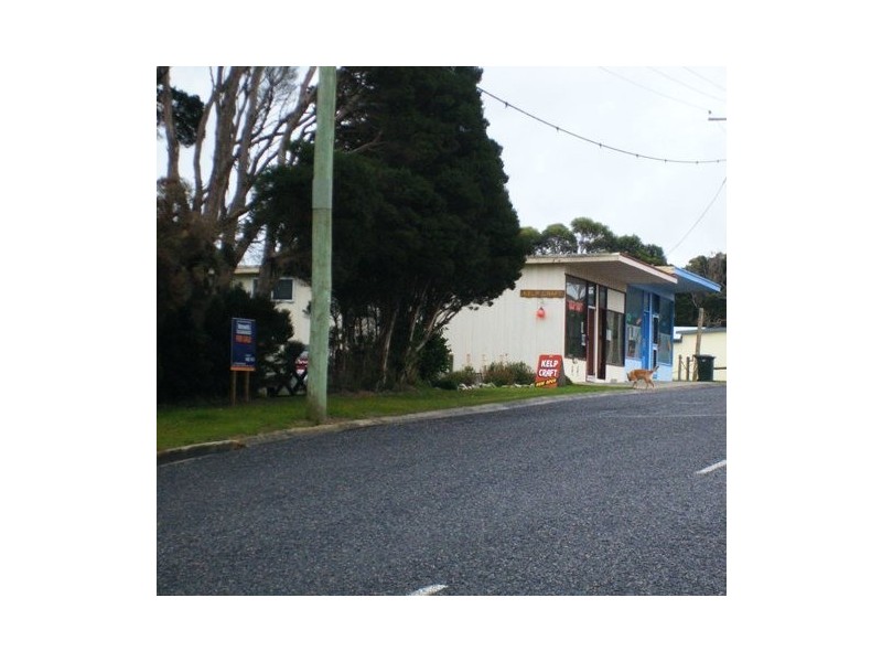 7 Currie Road, Grassy TAS 7256