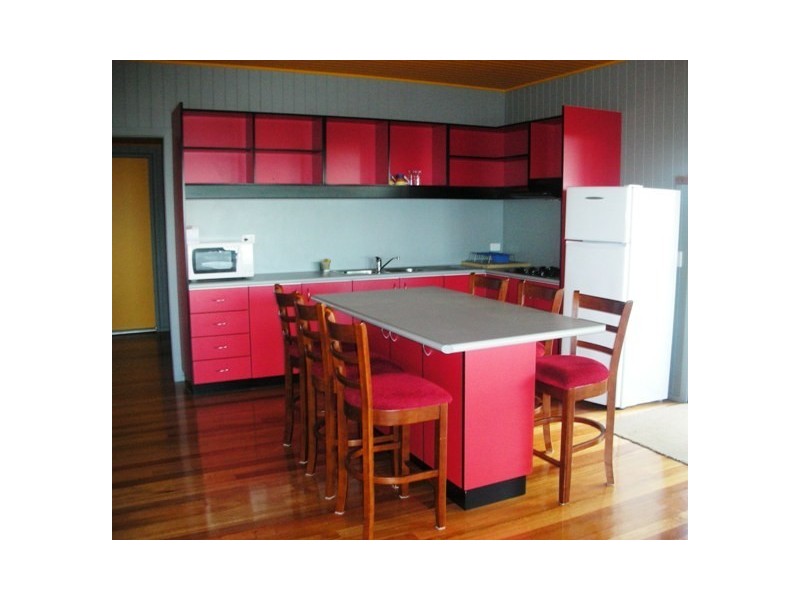 4 Myrtle Street, Grassy TAS 7256