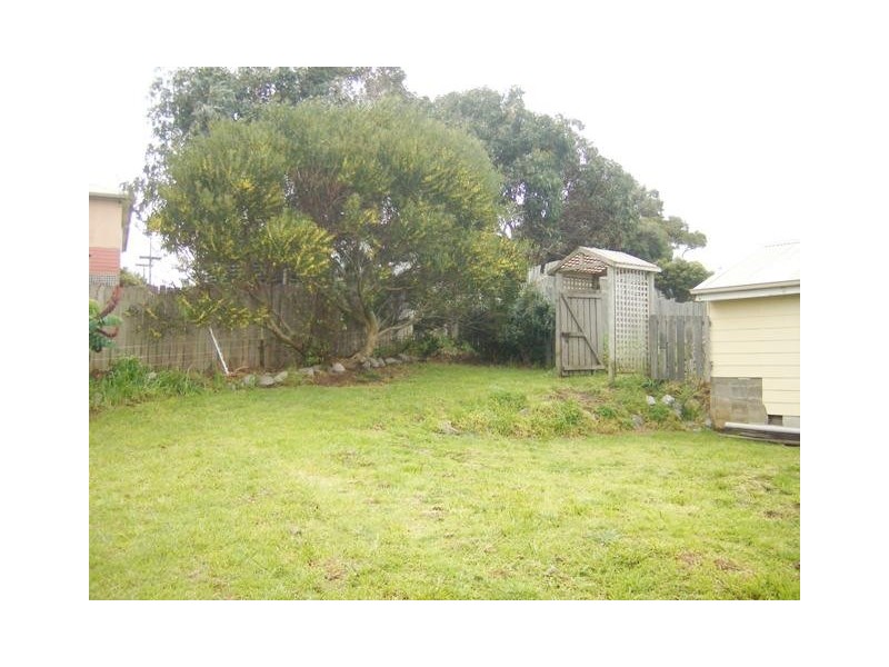 9 Ross Avenue, Currie TAS 7256