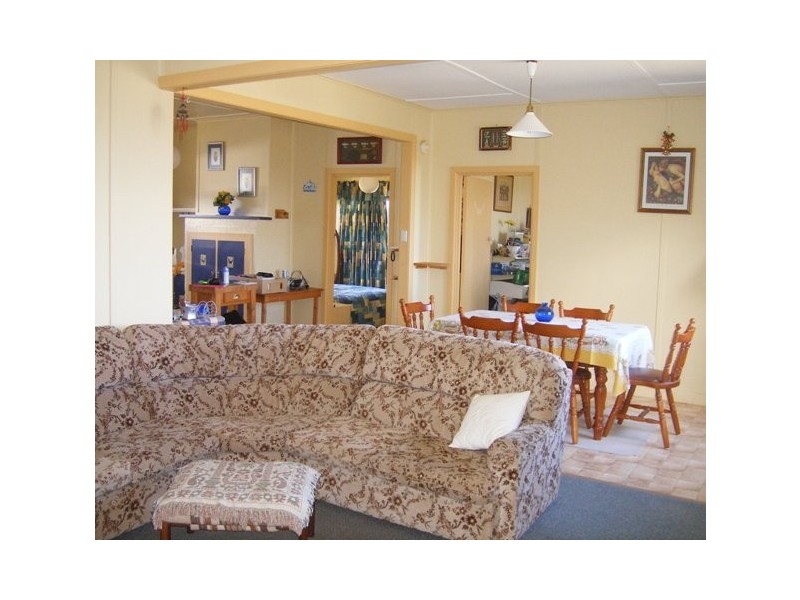 14 Myrtle Street, Grassy TAS 7256