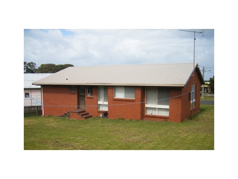 5 Ross Avenue, Currie TAS 7256