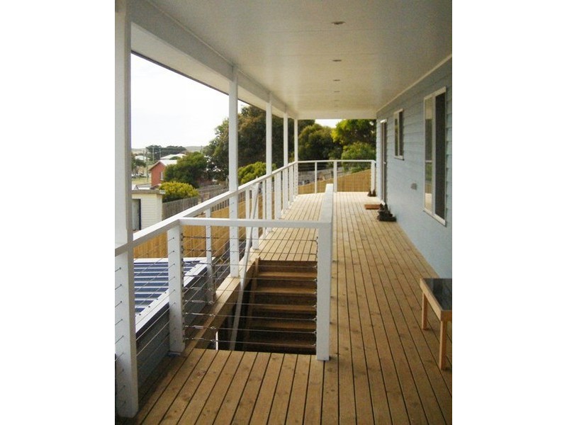 15 Ross Avenue, Currie TAS 7256