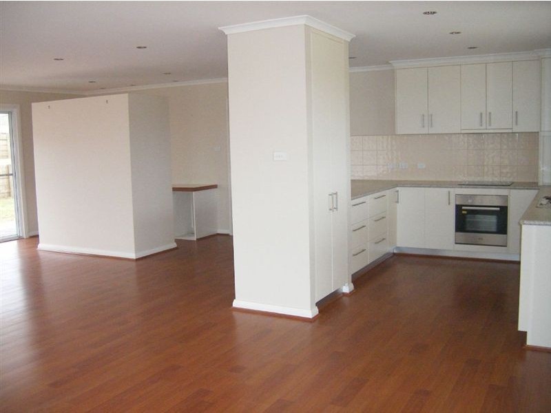 15 Ross Avenue, Currie TAS 7256