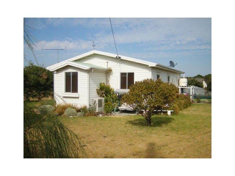 85 Main Street, Currie TAS 7256
