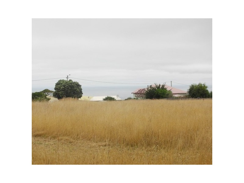 20 Waratah Street, Grassy TAS 7256