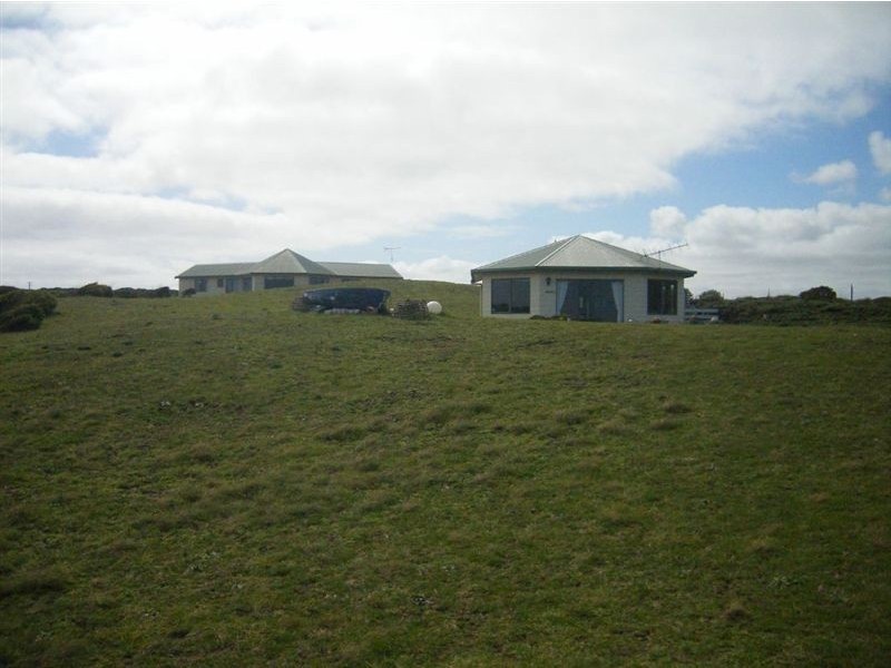 9 Moores Drive, Currie TAS 7256