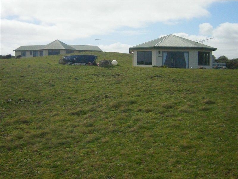 9 Moores Drive, Currie TAS 7256