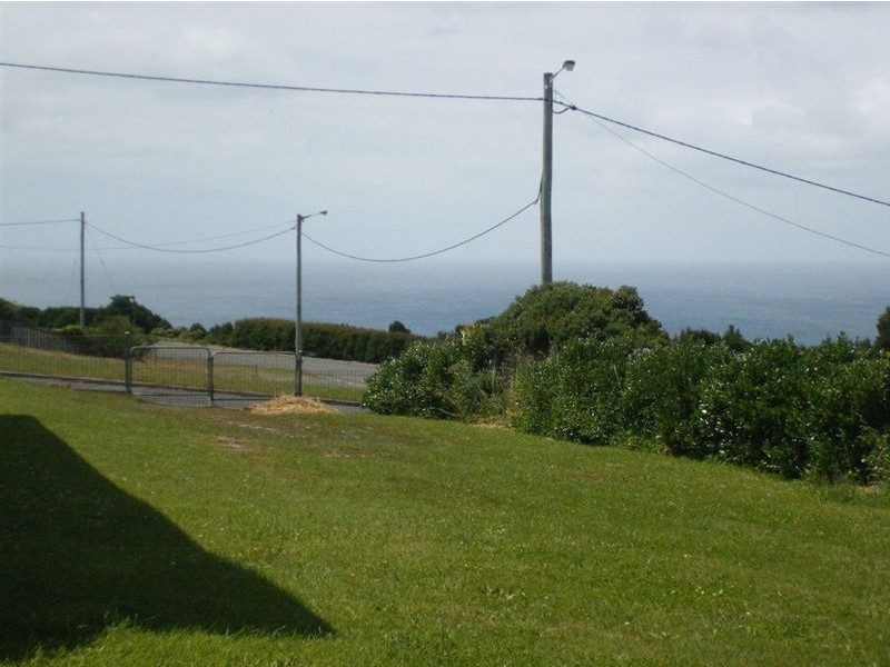 16 Waratah Street, Grassy TAS 7256