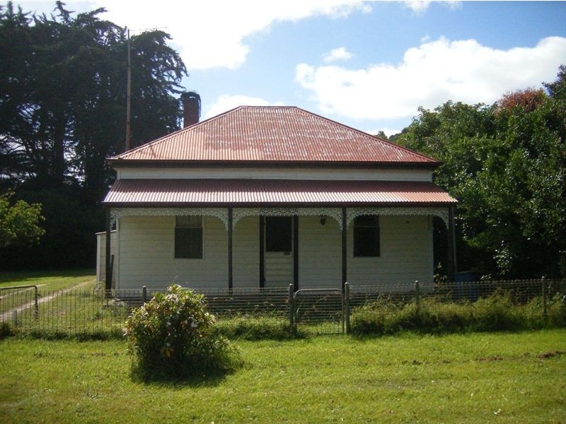 5 Forrest Street, Naracoopa TAS 7256