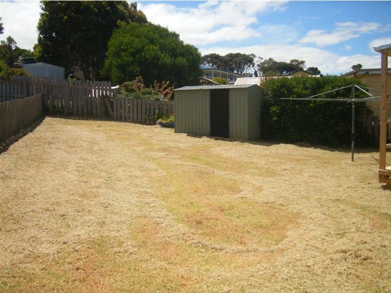 7 Ross Avenue, Currie TAS 7256