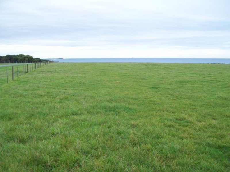 4 Rankins Road, Naracoopa TAS 7256