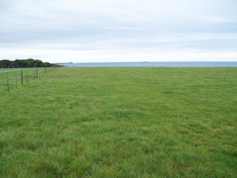 4 Rankins Road, Naracoopa TAS 7256