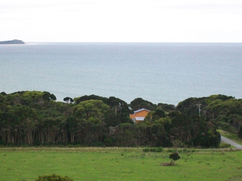 4 Rankins Road, Naracoopa TAS 7256