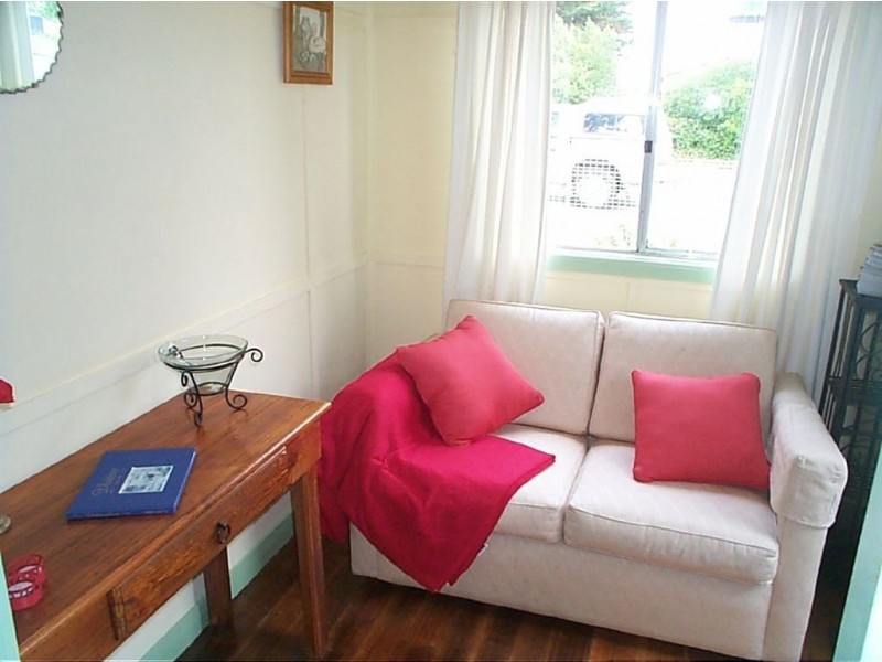 5 Waratah Street, Grassy TAS 7256