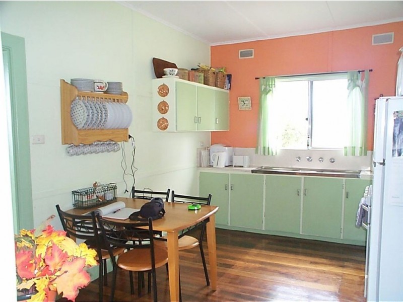 5 Waratah Street, Grassy TAS 7256