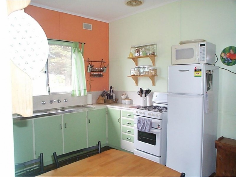 5 Waratah Street, Grassy TAS 7256