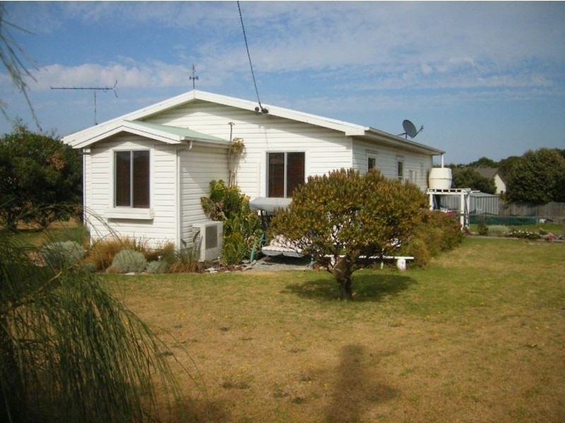 85 Main Street, Currie TAS 7256