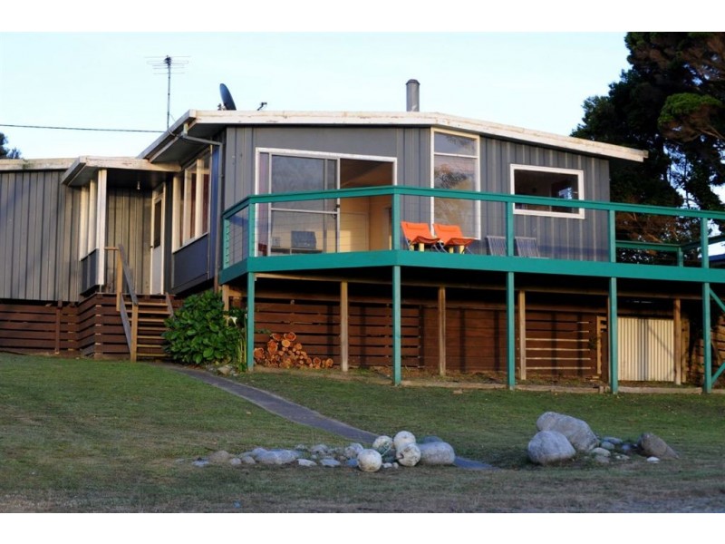 11 Boronia Drive, Grassy TAS 7256