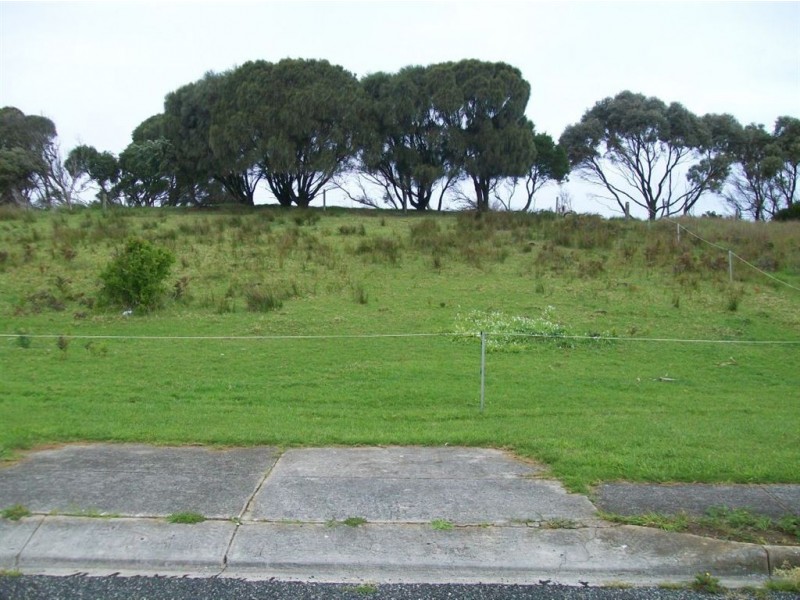 10 Ross Avenue, Currie TAS 7256