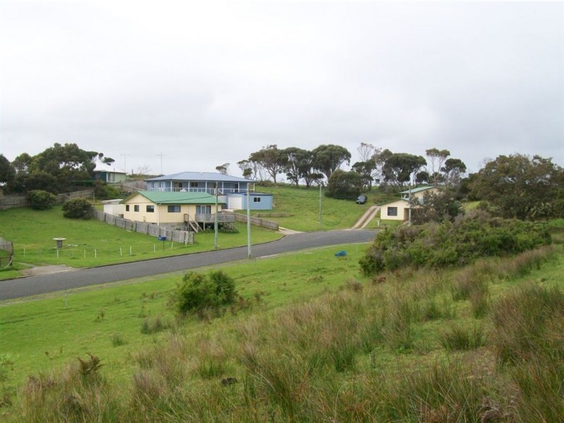 10 Ross Avenue, Currie TAS 7256