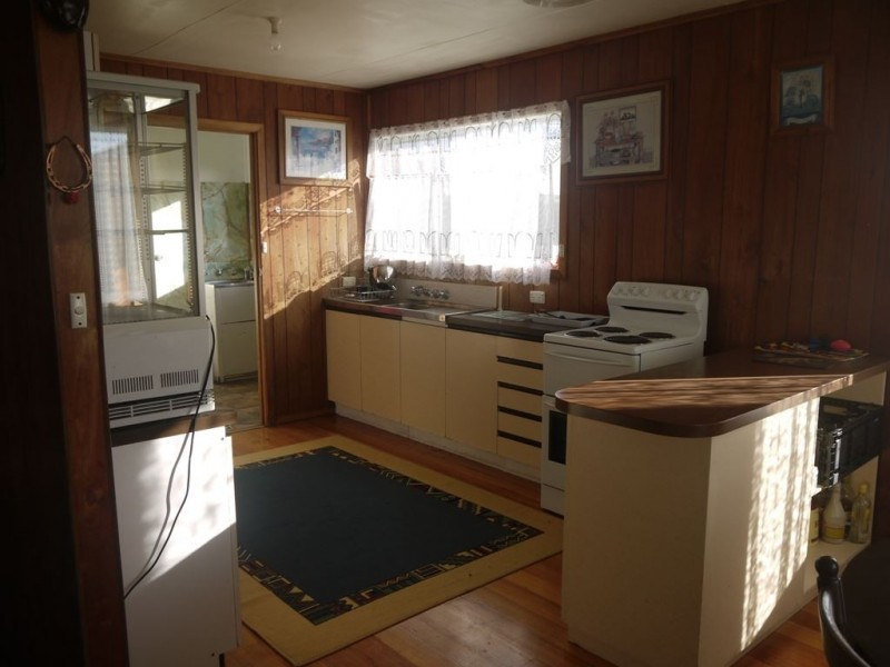 12 Grassy Road, Grassy TAS 7256