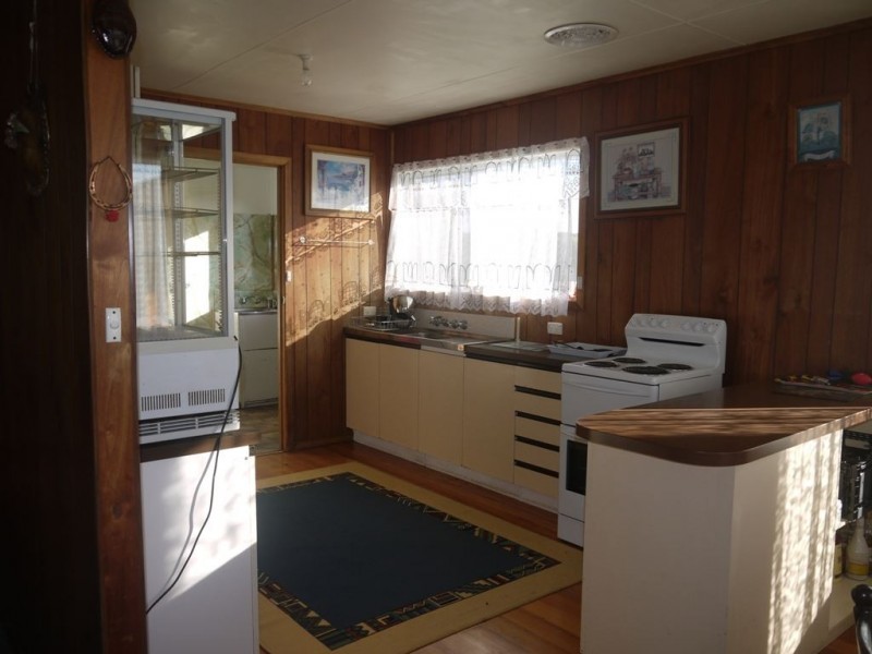 12 Grassy Road, Grassy TAS 7256